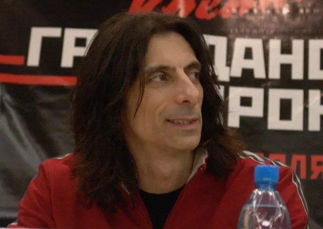 9. Scott Travis - "Painkiller" (Judas Priest, 1990) (By Дмитрий "Ward" Куликов, CC BY-SA 3.0)