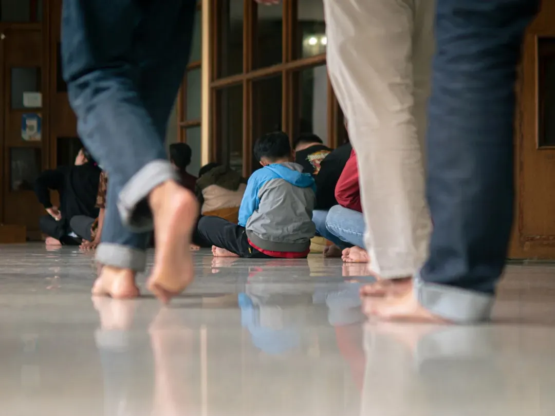 8. The Floor Is Lava: Problem-Solving Without a Map (Image Credits: Unsplash)