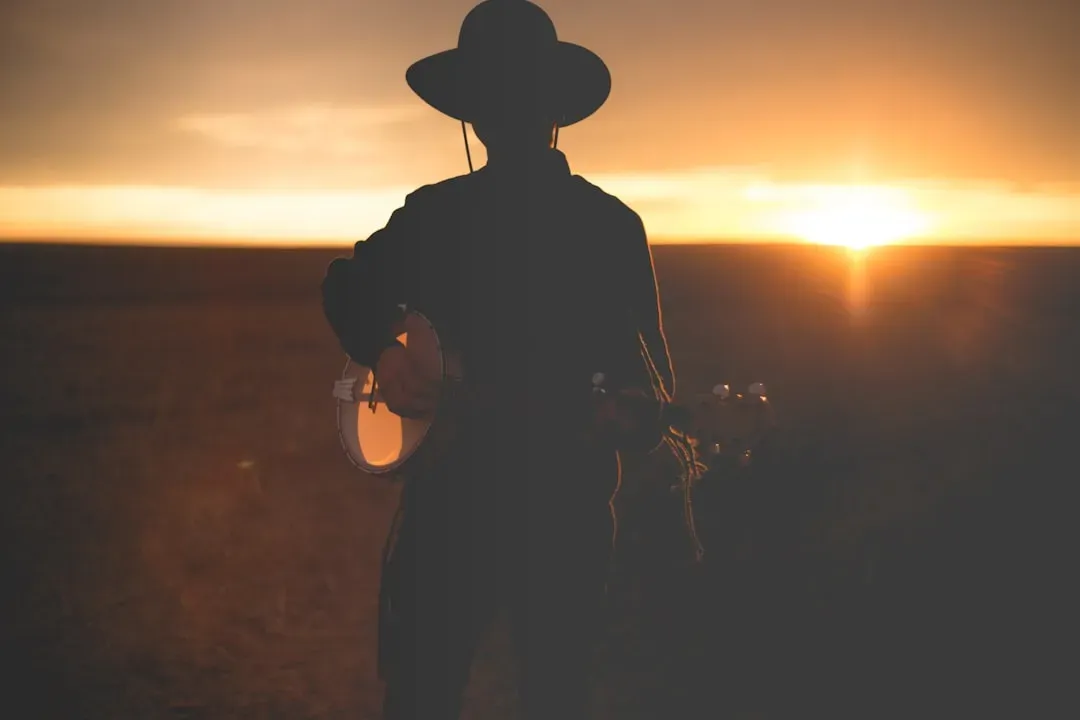 The Faux Country Accent (Image Credits: Unsplash)
