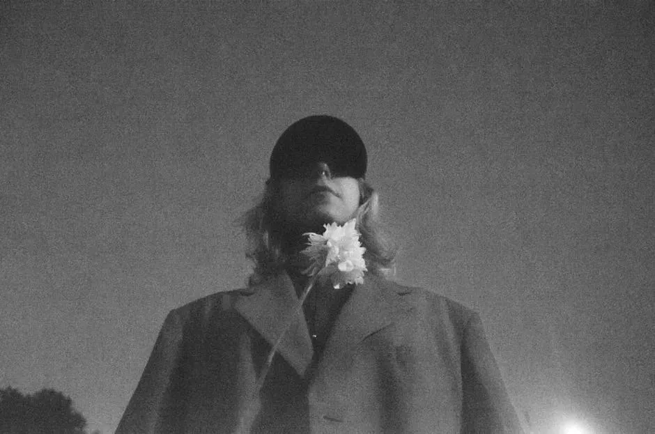 11. John Denver – "Annie's Song" and Tchaikovsky's Symphony No. 5 (Image Credits: Pexels)