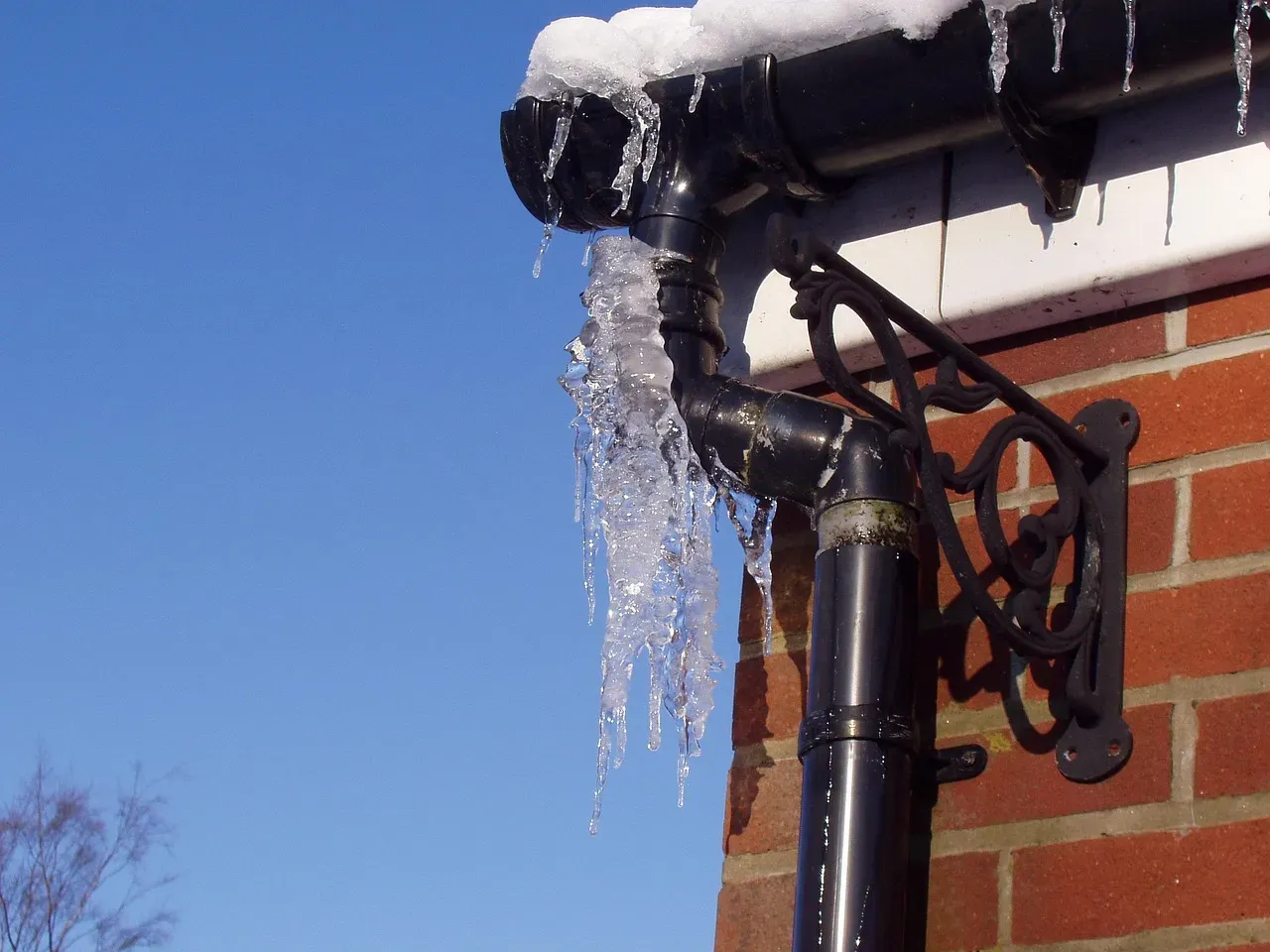 Frozen Pipes and the Hidden Cost Inside Your Walls (Image Credits: Pixabay)