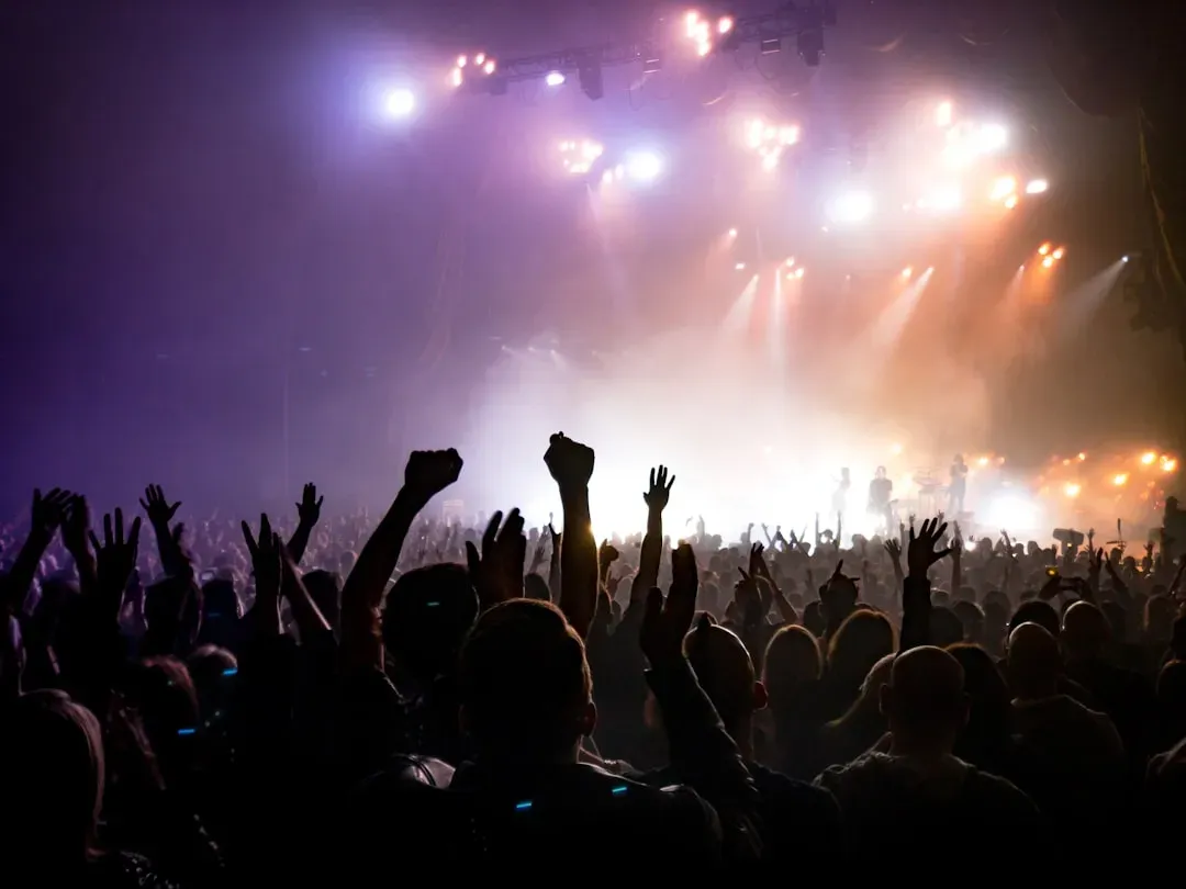 1. "Alive" by Pearl Jam (Image Credits: Unsplash)