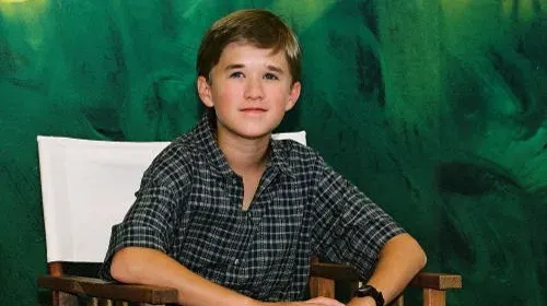 7. Haley Joel Osment - Estimated Net Worth: $5–6 Million (Image Credits: Wikimedia)