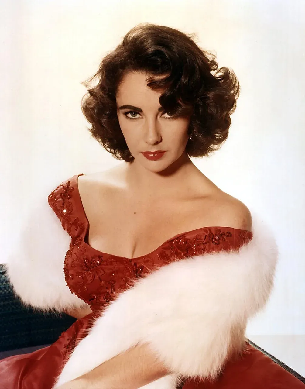 8. Elizabeth Taylor's Childhood Introduction to the Screen (Image Credits: Pixabay)