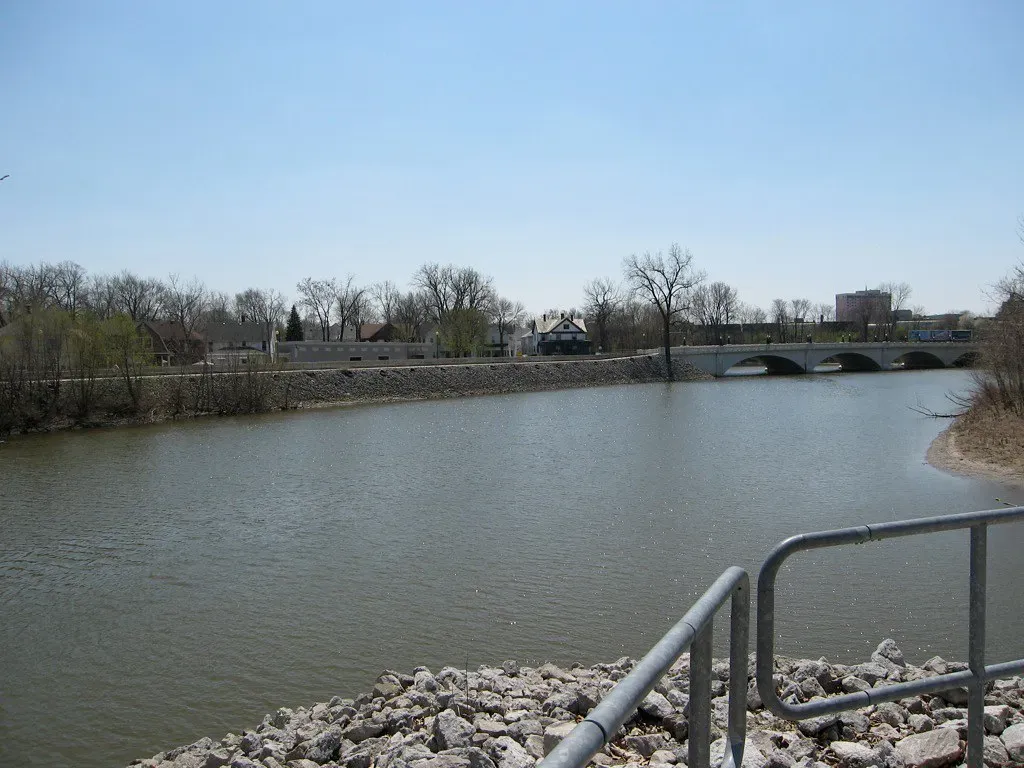 How to Choose Smarter: What the Research Actually Recommends (y2bk, Flickr, CC BY 2.0)