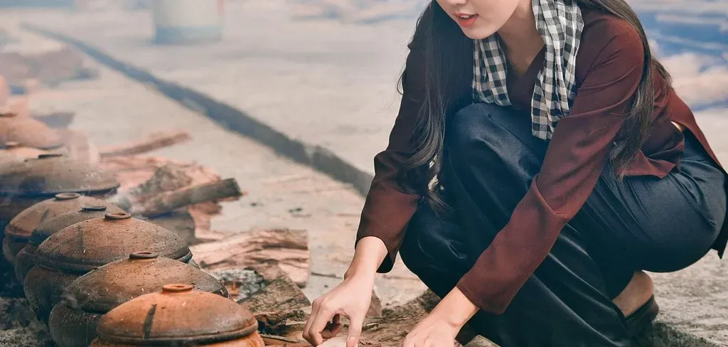 Clay Pot Cooking: Slow Heat, Deep Flavor (Image Credits: Pixabay)