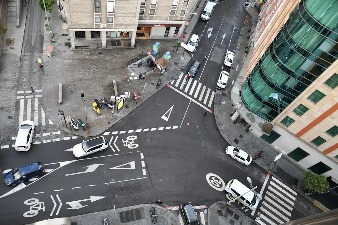 How to Stay Safe at These Intersections If You Can't Avoid Them (Image Credits: Unsplash)