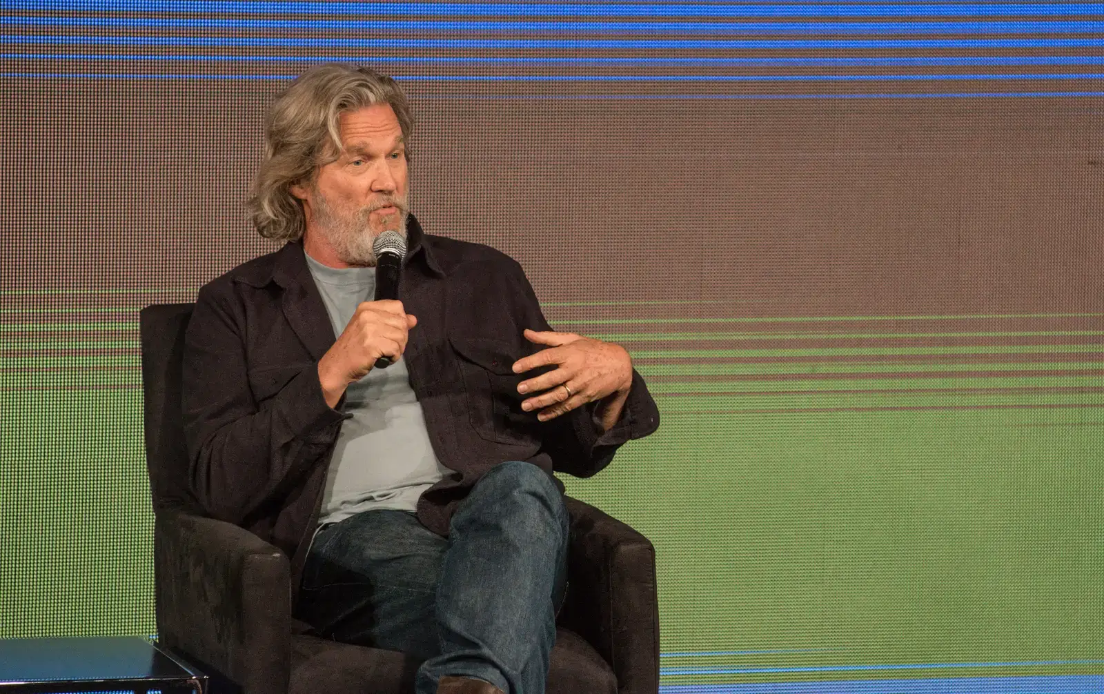 The Big Lebowski (1998) - A Cult Classic That Became a Way of Life (Image Credits: Wikimedia)