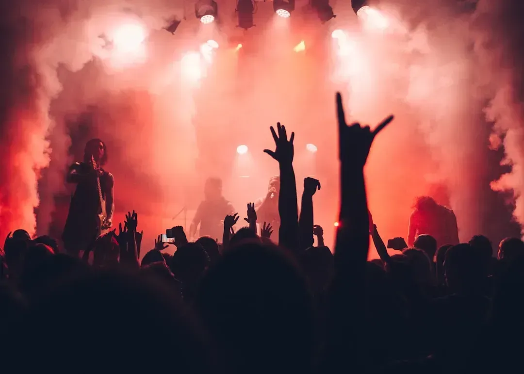 9. Red Hot Chili Peppers – "Under the Bridge" (1992) (Image Credits: Unsplash)