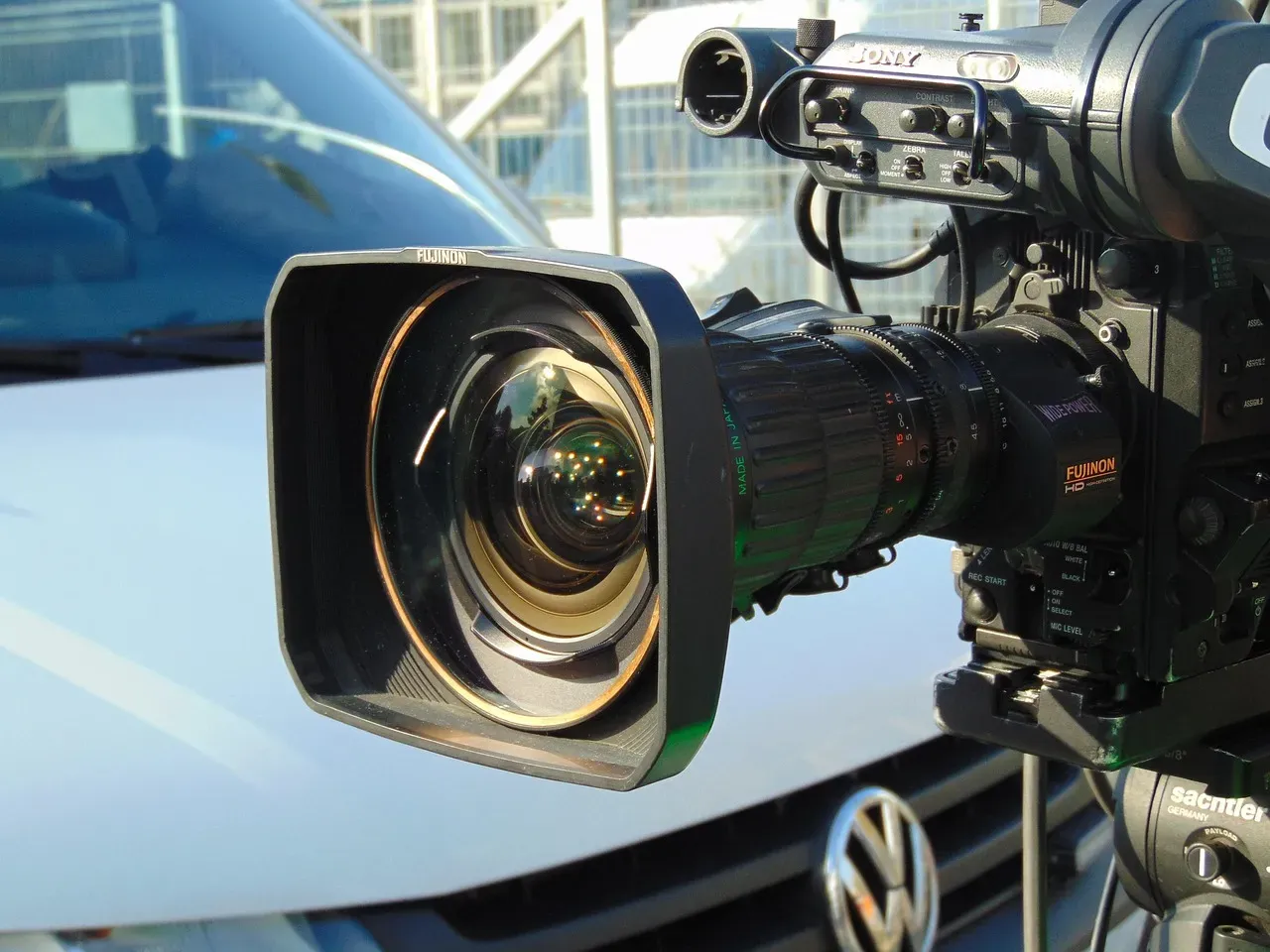 Televised Vietnam War Coverage Shattered Public Trust (Image Credits: Pixabay)