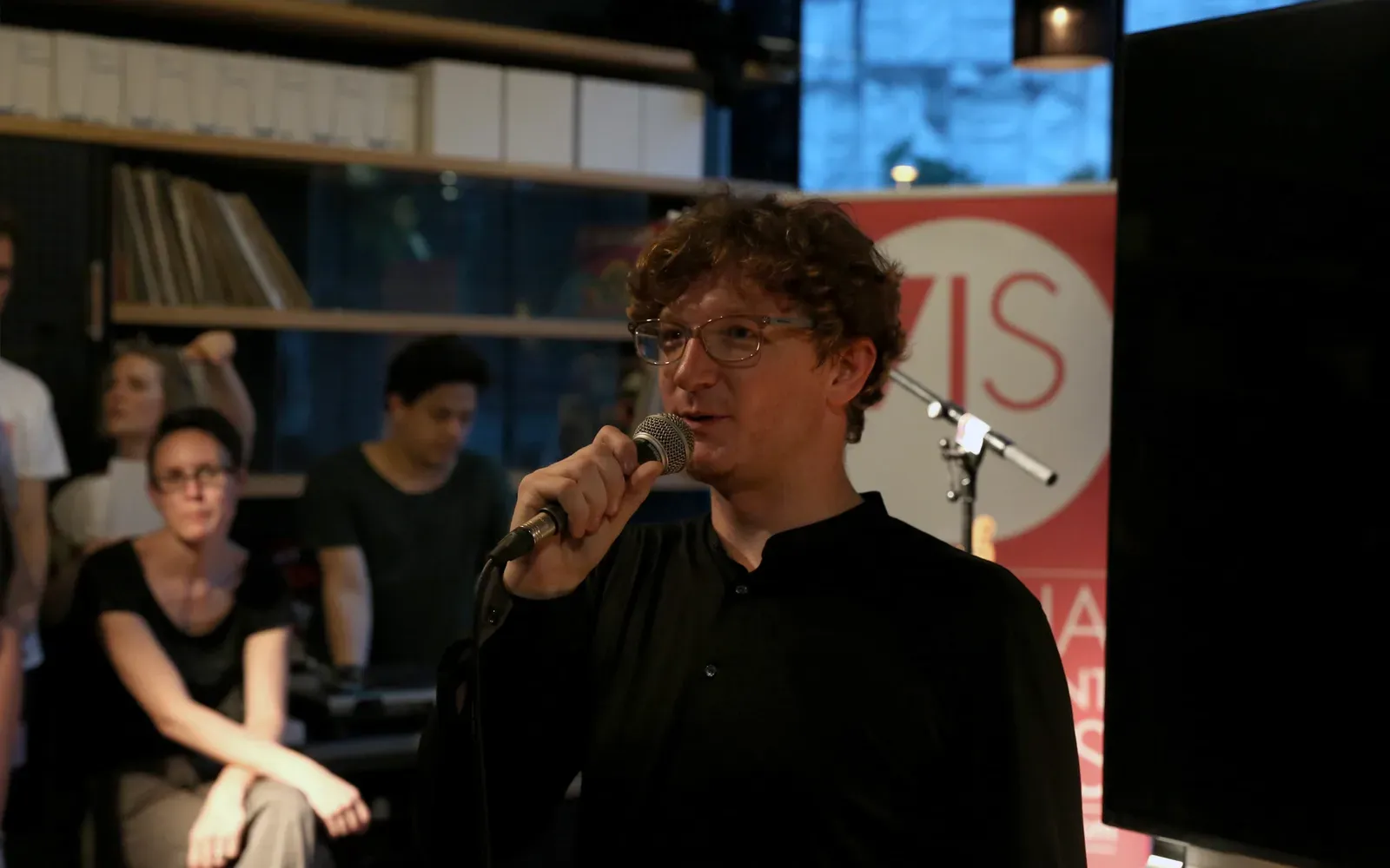 Creating Platforms for Independent Artist Voices (Image Credits: Wikimedia)