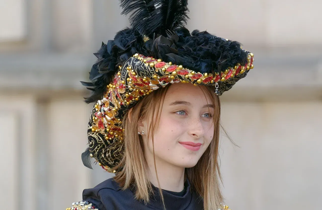 The Duchess (2008): Georgian Fashion at Its Most Extreme (Image Credits: Pixabay)