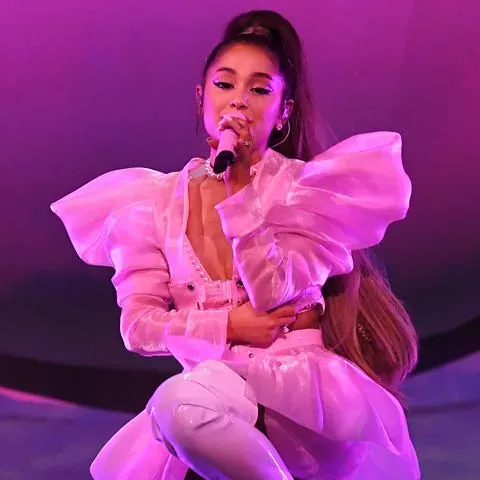 Ariana Grande –