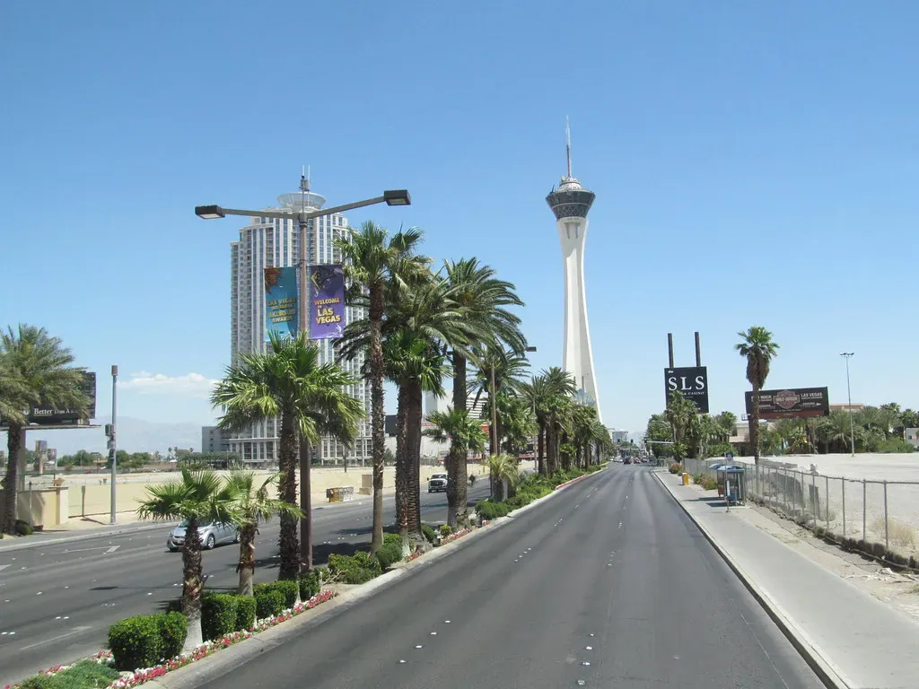 A Road Born From Explosive Growth (Dougtone, Flickr, CC BY-SA 2.0)