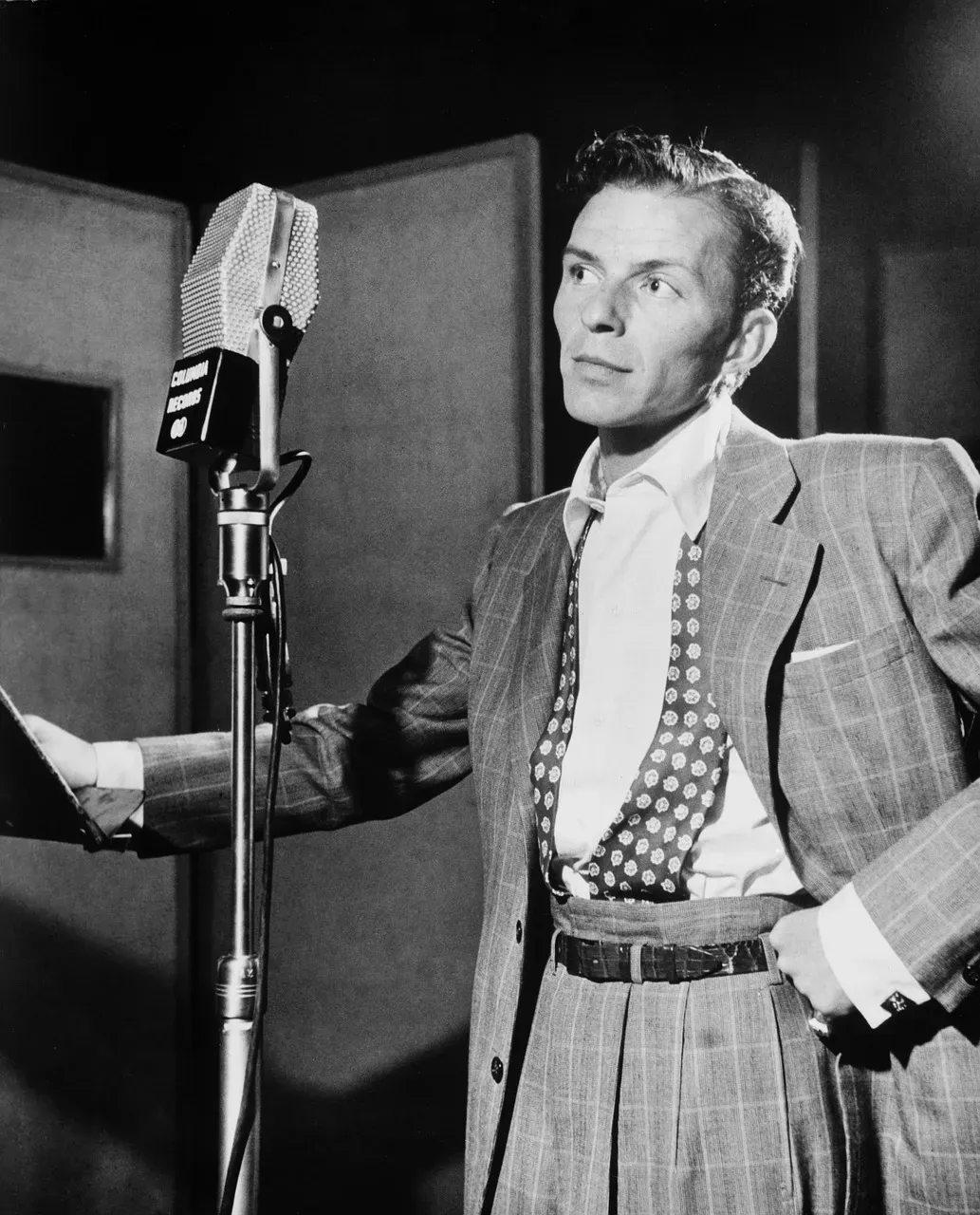 Frank Sinatra – Watertown (Image Credits: Pixabay)