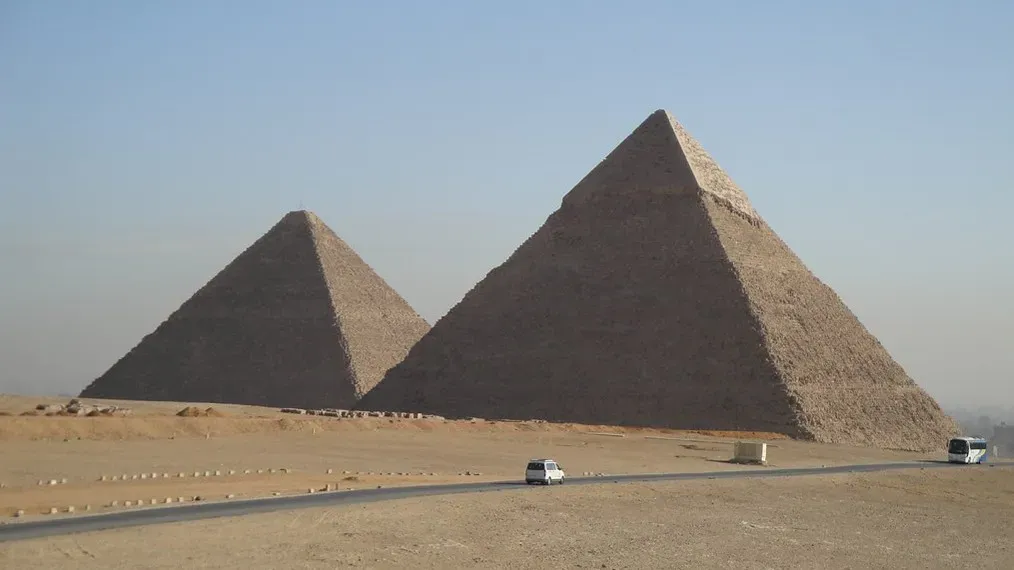 7. The Pyramid: Resurrection Geometry That Refuses to Retire (Image Credits: Flickr)