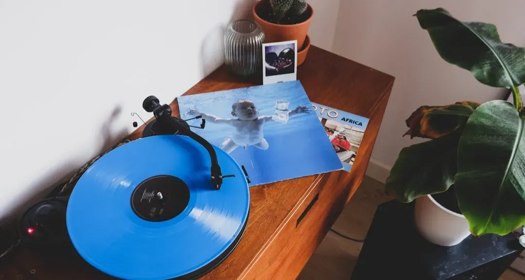 4. Nirvana and "Smells Like Teen Spirit" (Image Credits: Unsplash)