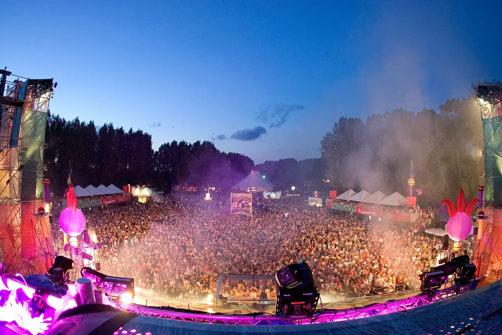 Innovative Energy Solutions Taking Center Stage (Image Credits: Wikimedia)