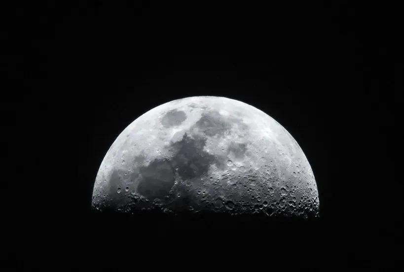 The Great Moon Hoax of 1835 (Image Credits: Flickr)