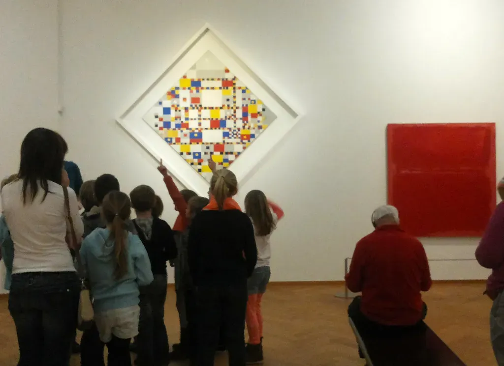 6. Victory Boogie-Woogie - Piet Mondrian (Daviddje, Flickr, CC BY 2.0)