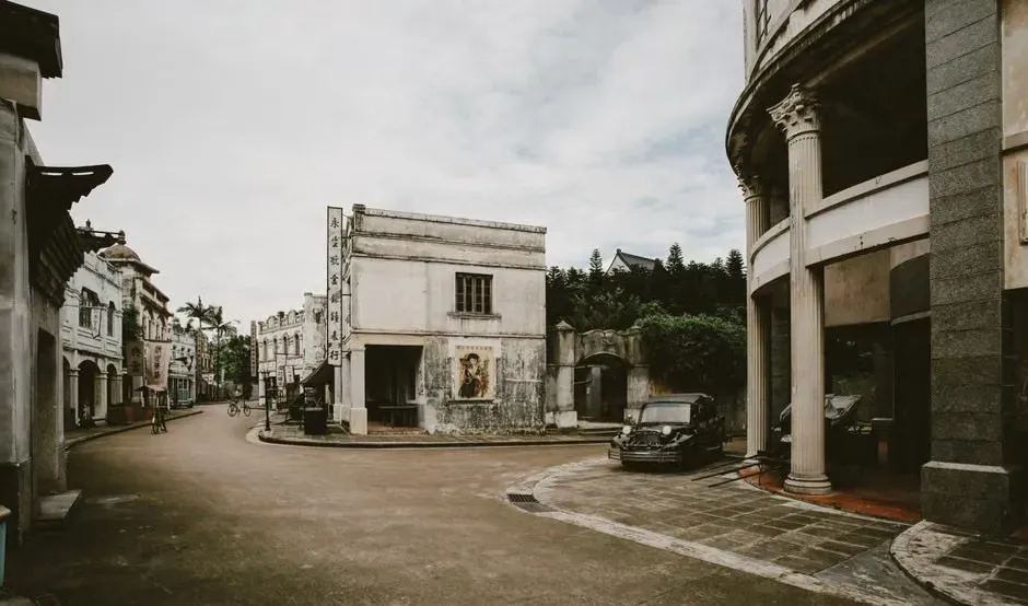 Backlots Keep Sets Working for Decades (Image Credits: Pexels)