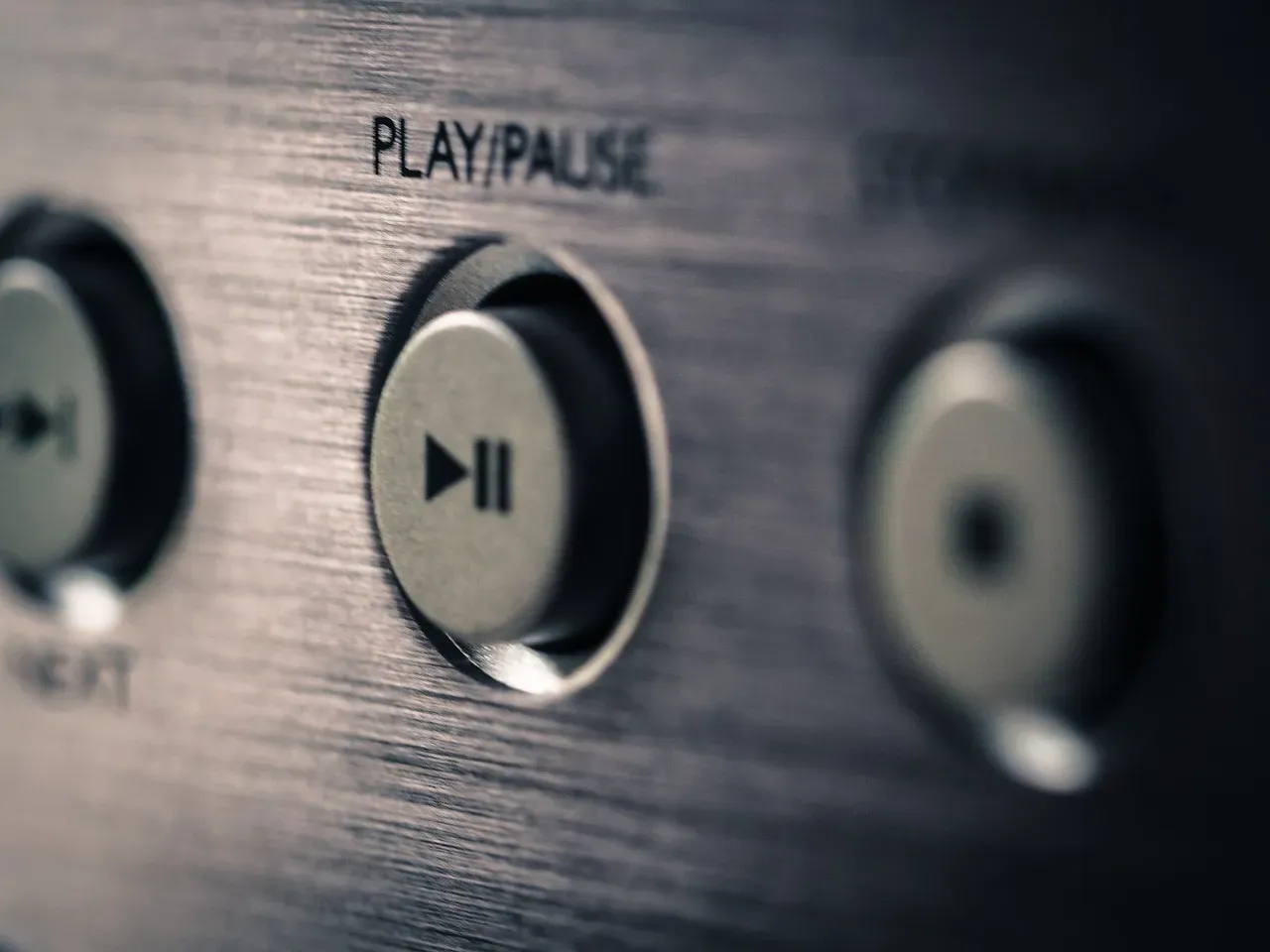 3. The Standalone MP3 Player: The Device That Feels Most Pointless and Is Most Misunderstood (Image Credits: Pixabay)