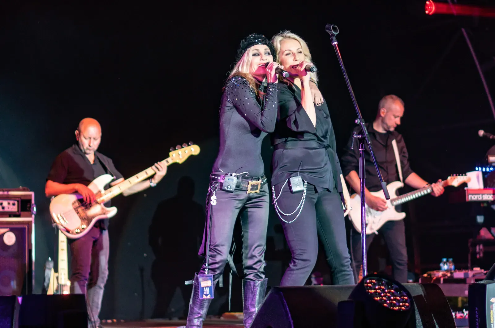 6. Bananarama, Wow! (1987) (Image Credits: Wikimedia)