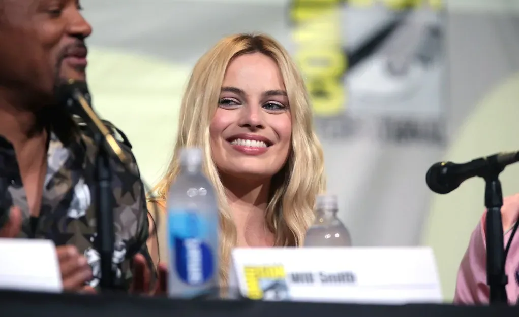 Margot Robbie learned to actually skate Tonya Harding's real Olympic routine for I, Tonya (Image Credits: Flickr)