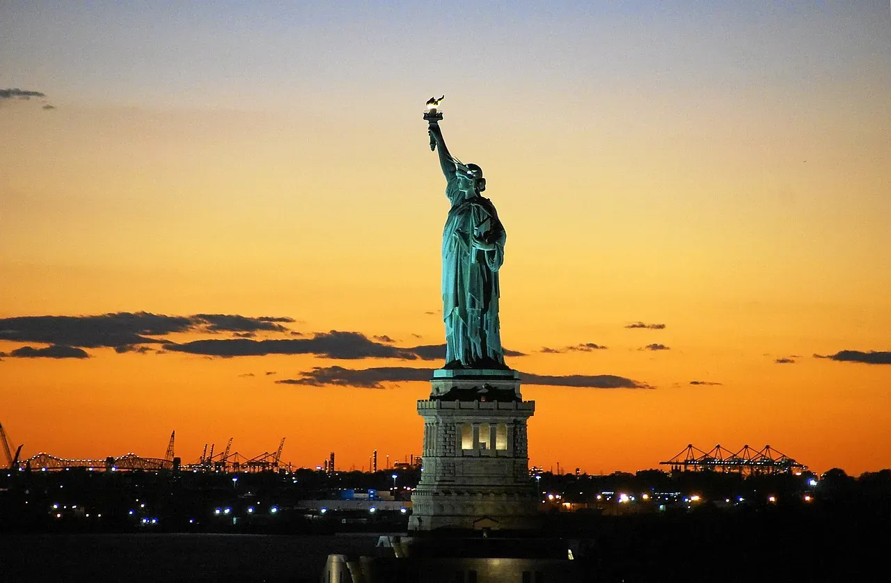 The Statue of Liberty's Torch Was a Nightclub (Image Credits: Pixabay)