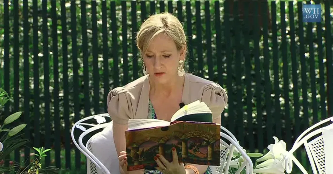 Harry Potter and the Philosopher's Stone by J.K. Rowling (Image Credits: Wikimedia)