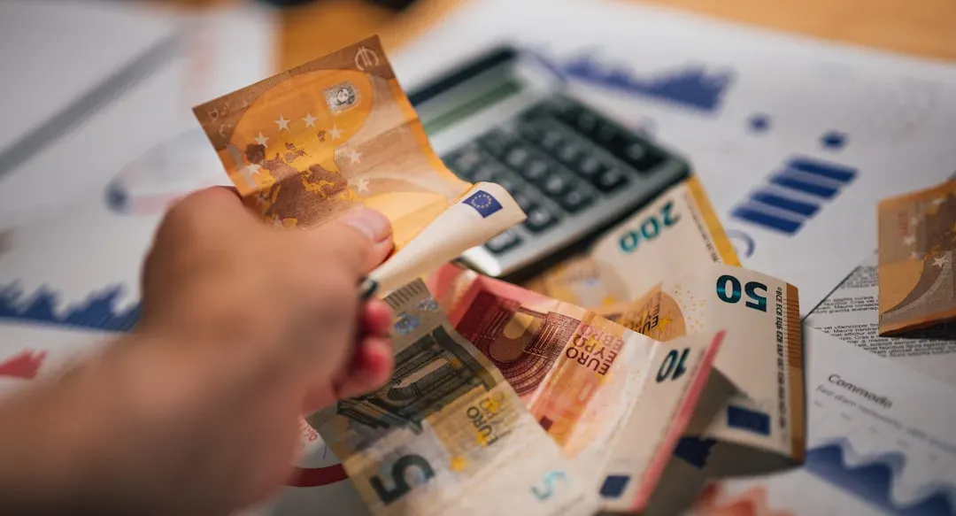 The AUM Fee: The Number You See, Not the Number You Pay (Image Credits: Unsplash)