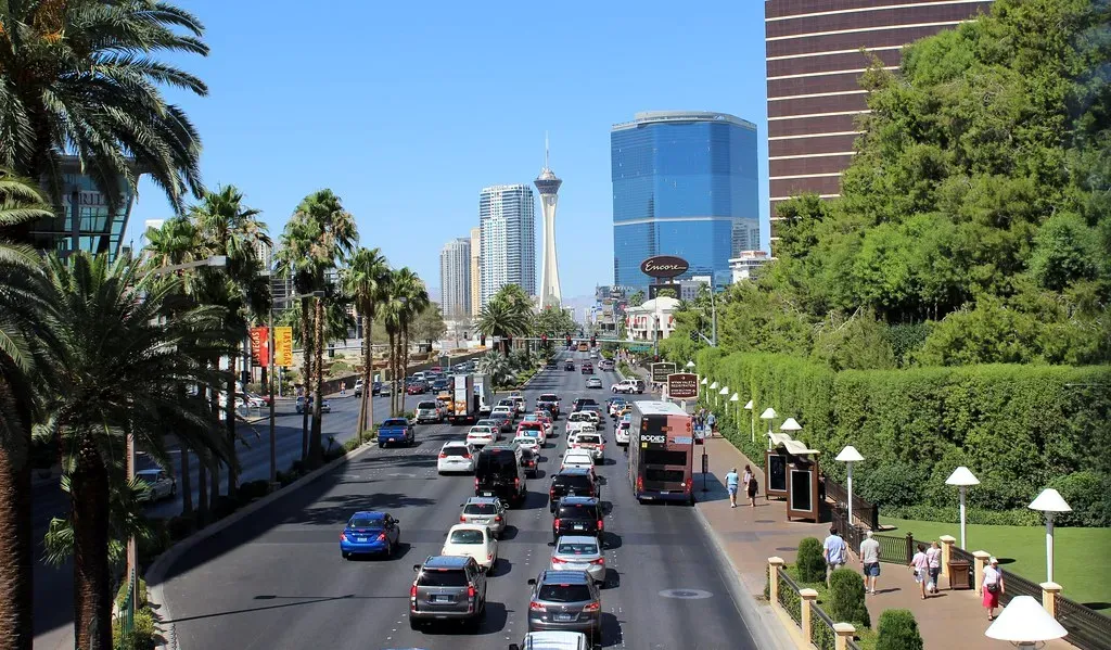 How the City Itself Has Changed (Abi Skipp, Flickr, CC BY 2.0)