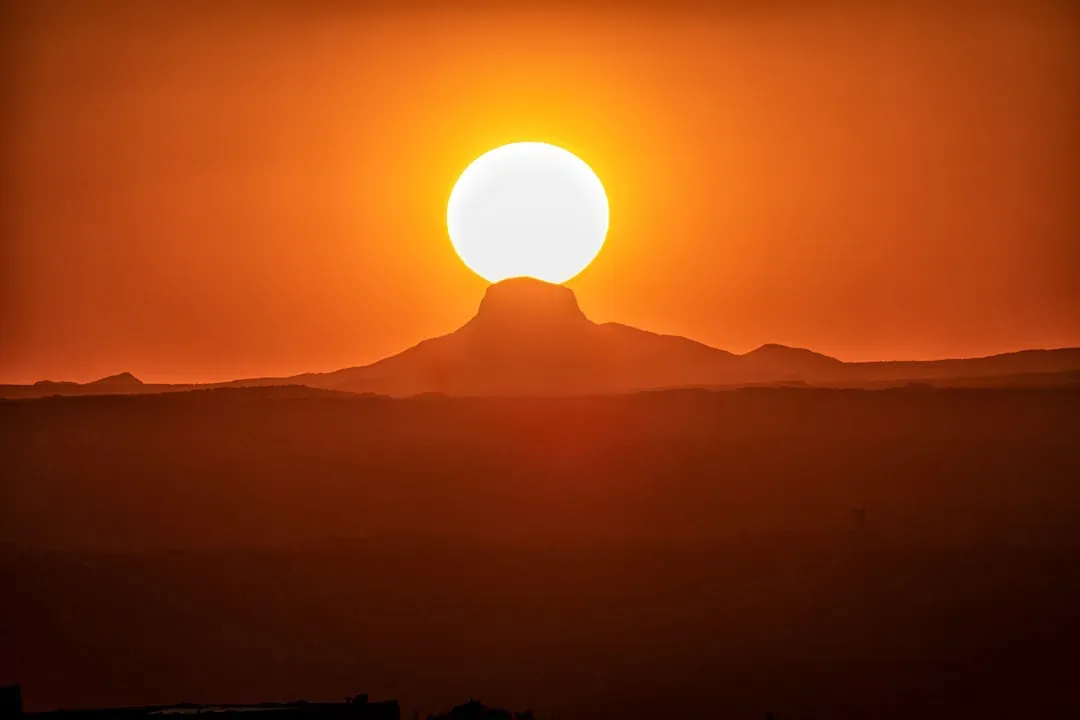 First, Why Does the Desert Sky Explode With Color Like That? (Image Credits: Unsplash)