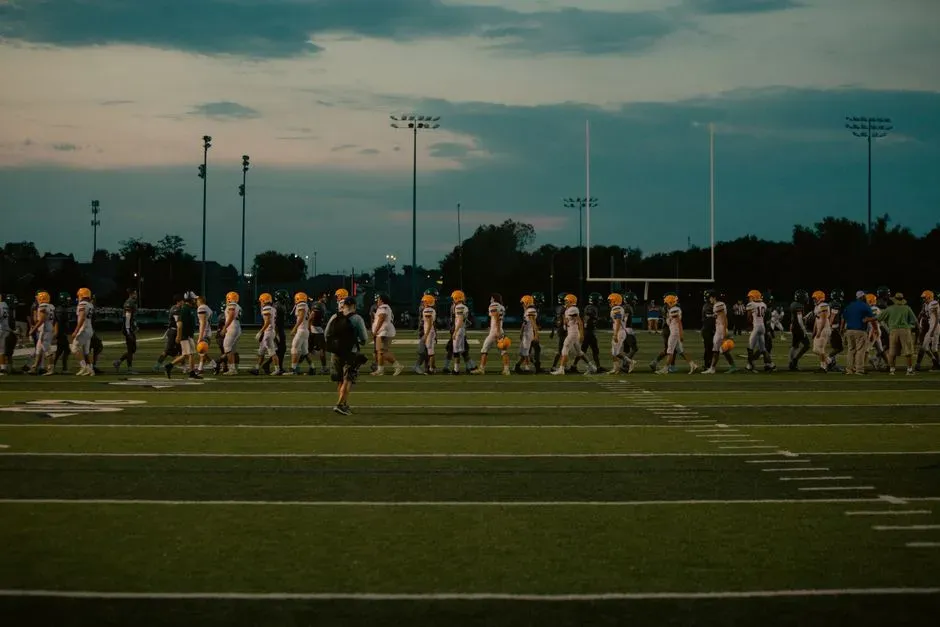 Friday Night High School Football (Image Credits: Pexels)