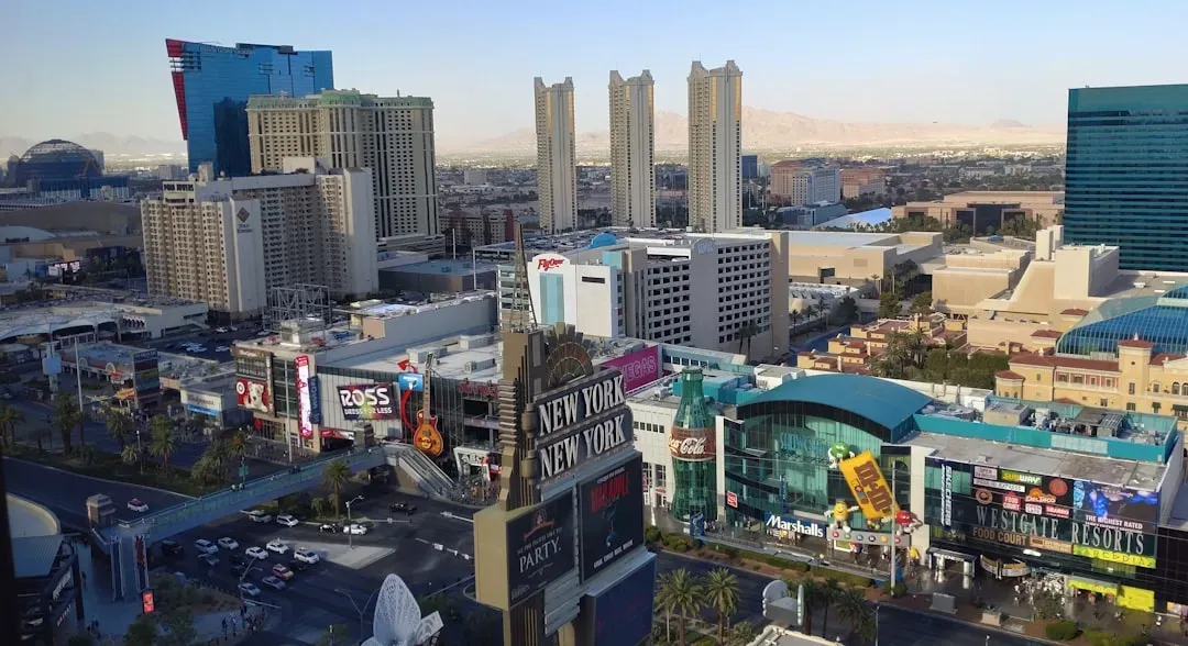 The Limits of the Vegas Model and What Planners Must Weigh (Image Credits: Unsplash)