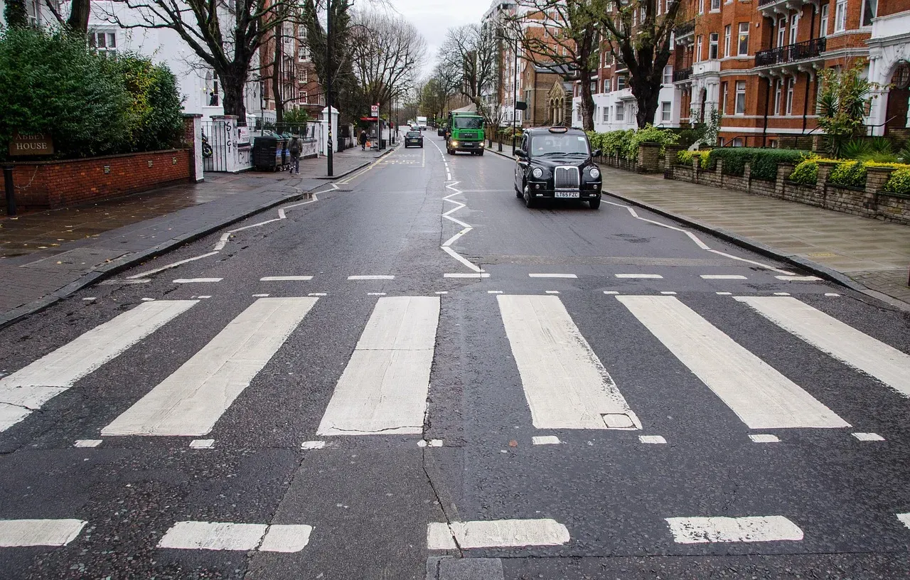 Richard Nixon (1969–1974): "Abbey Road" by The Beatles (Image Credits: Pixabay)