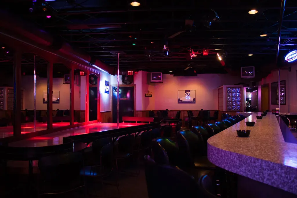 The Admiral Theatre Backroom in Chicago (Image Credits: Flickr)