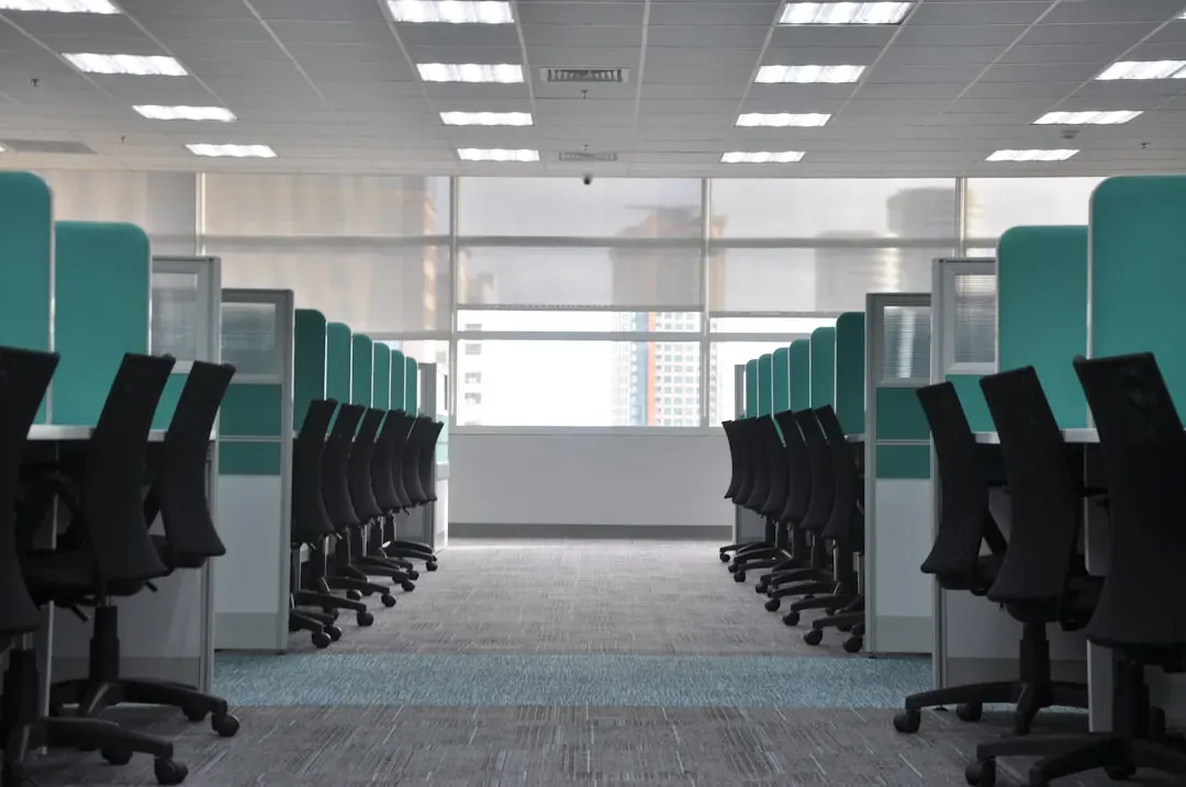 Office Space (1999) (Image Credits: Unsplash)