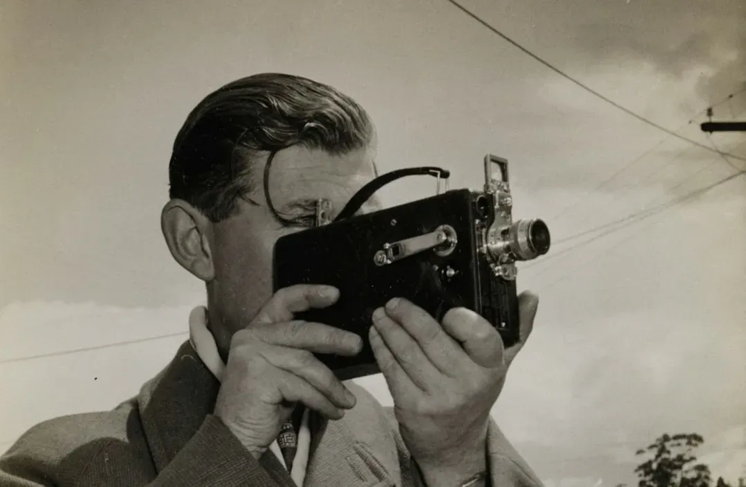 Old-School Cameras and Analogue Photography (Image Credits: Unsplash)