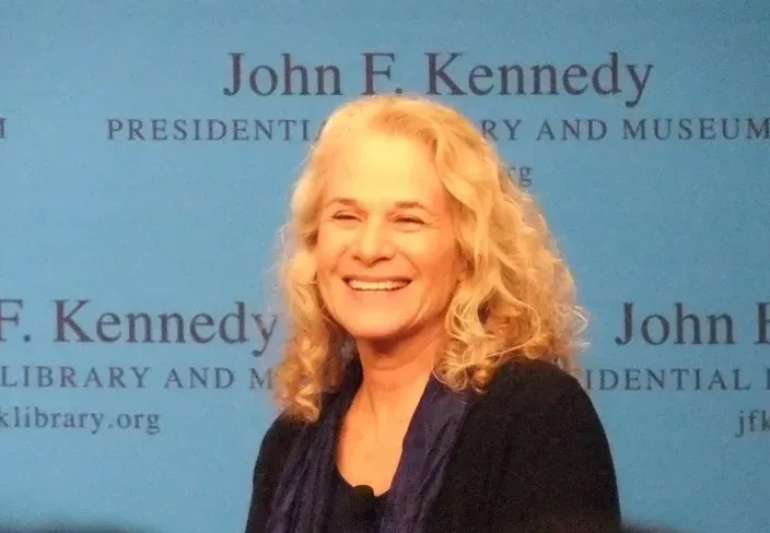 Carole King and What Staying Mobile Unlocked (Image Credits: Flickr)