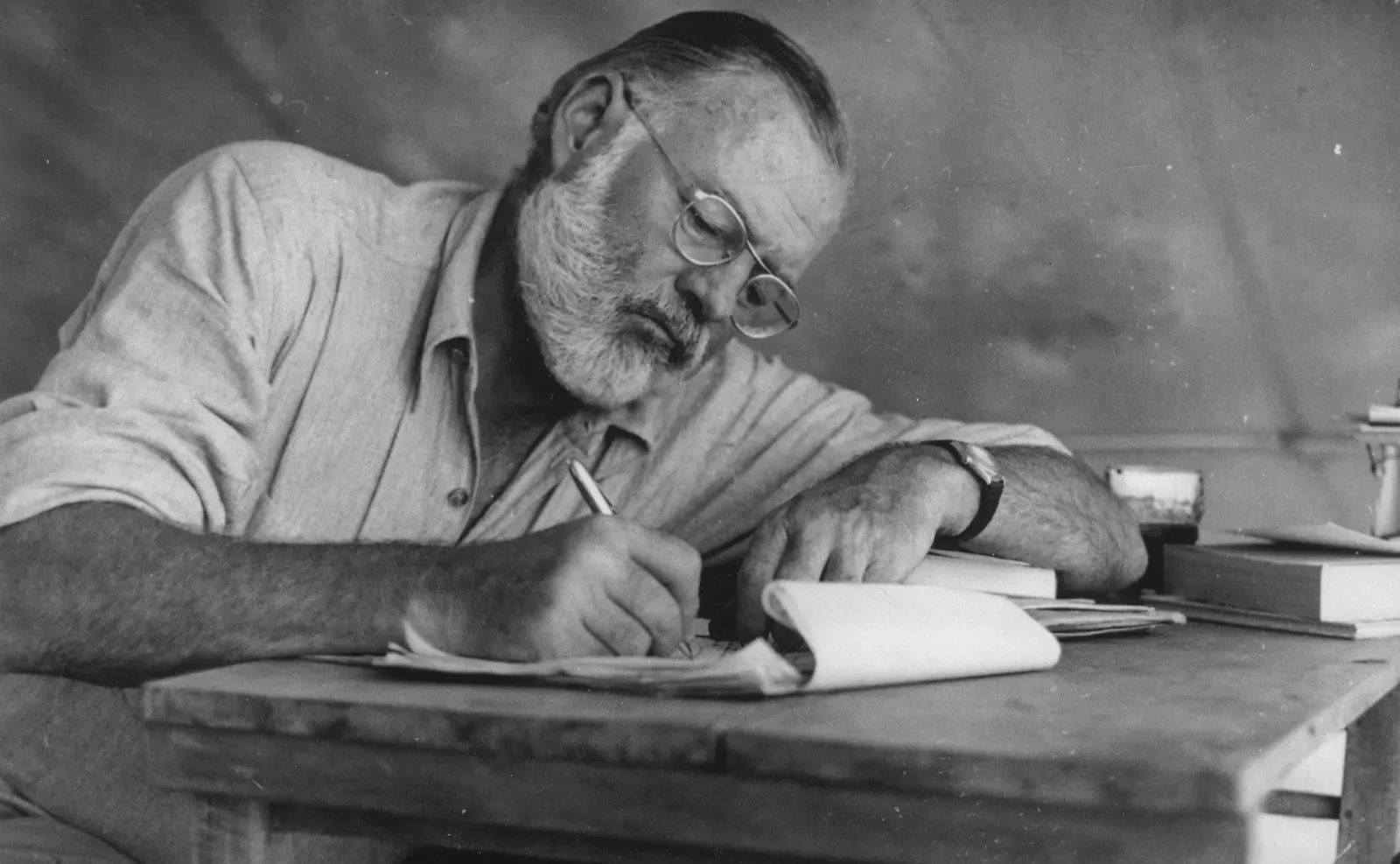 A Farewell to Arms by Ernest Hemingway (Image Credits: Wikimedia)
