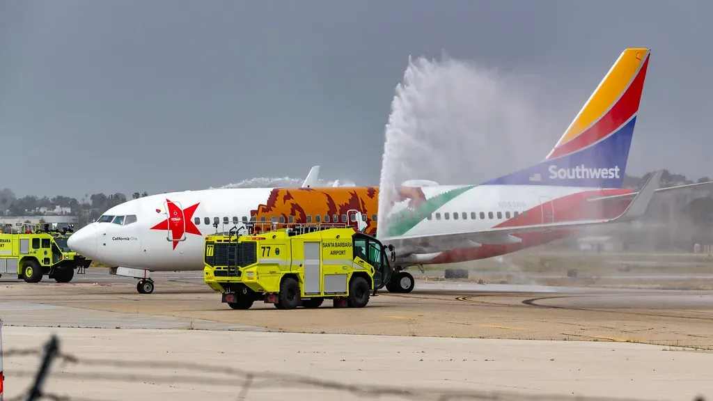 Landing in the Capital of Everything (Image Credits: Flickr)