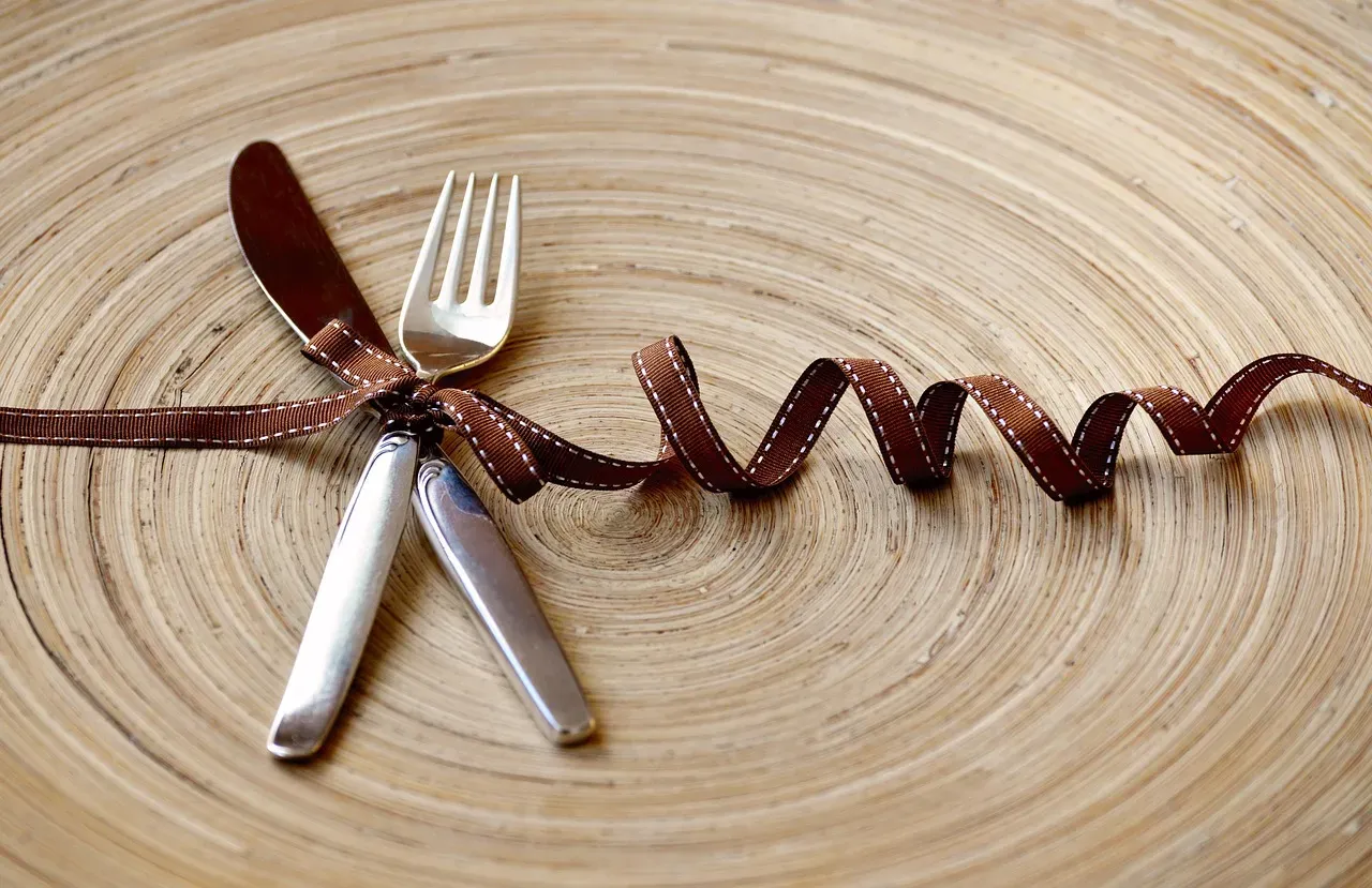 20. Not Gifting Knives or Scissors (Image Credits: Pixabay)