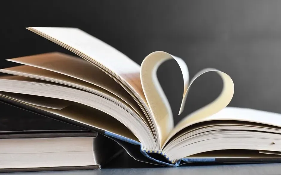 The Murder of Roger Ackroyd by Agatha Christie (Image Credits: Pexels)