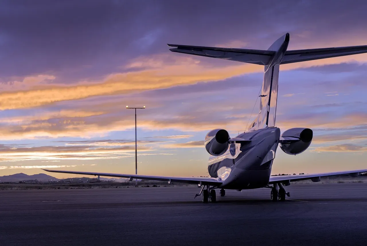 Flying Private to the End of the Earth (Image Credits: Pixabay)