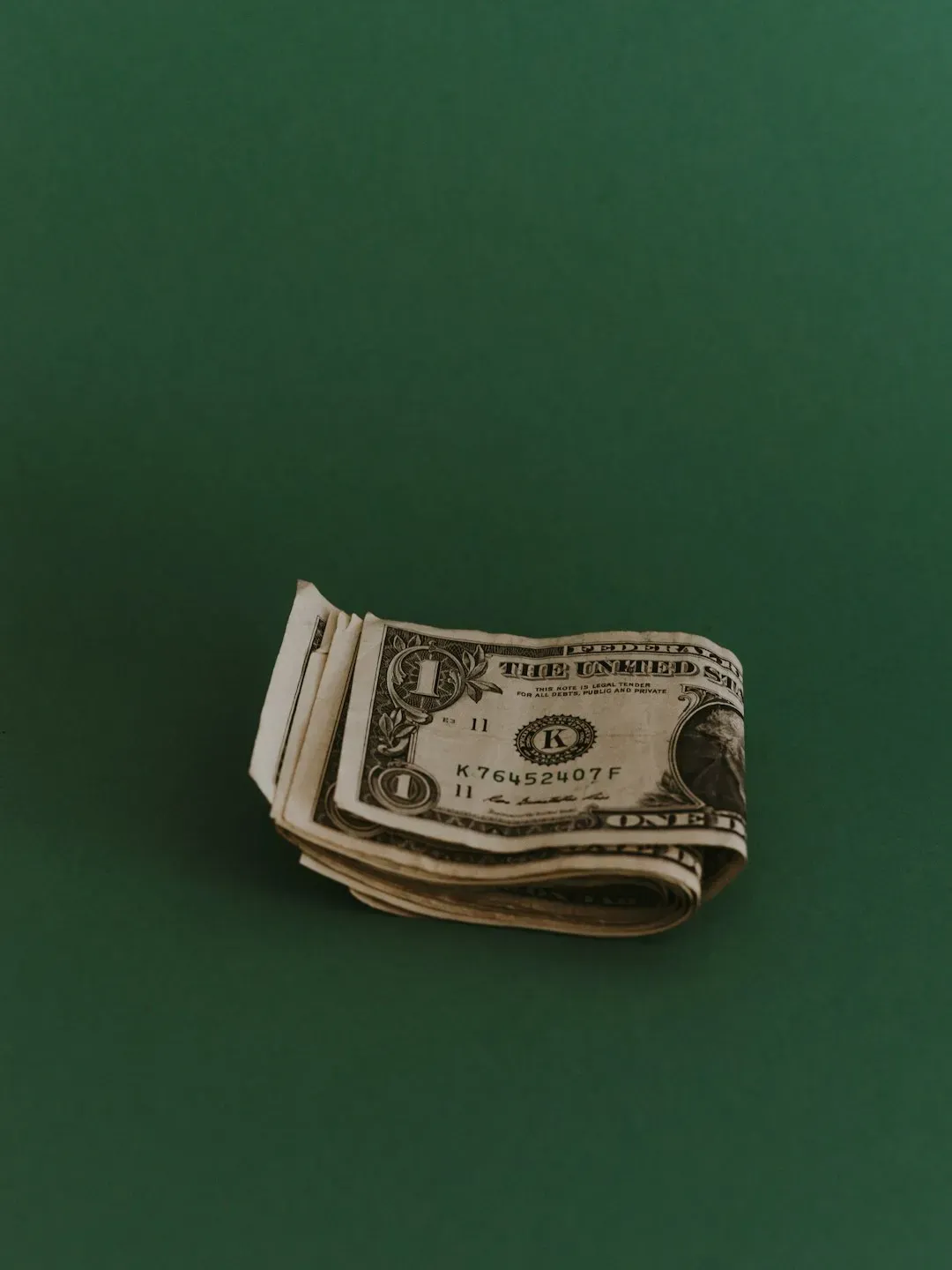 8. "Money for Nothing" by Dire Straits – "Money for Nothin' and Chips for Free" (Image Credits: Unsplash)