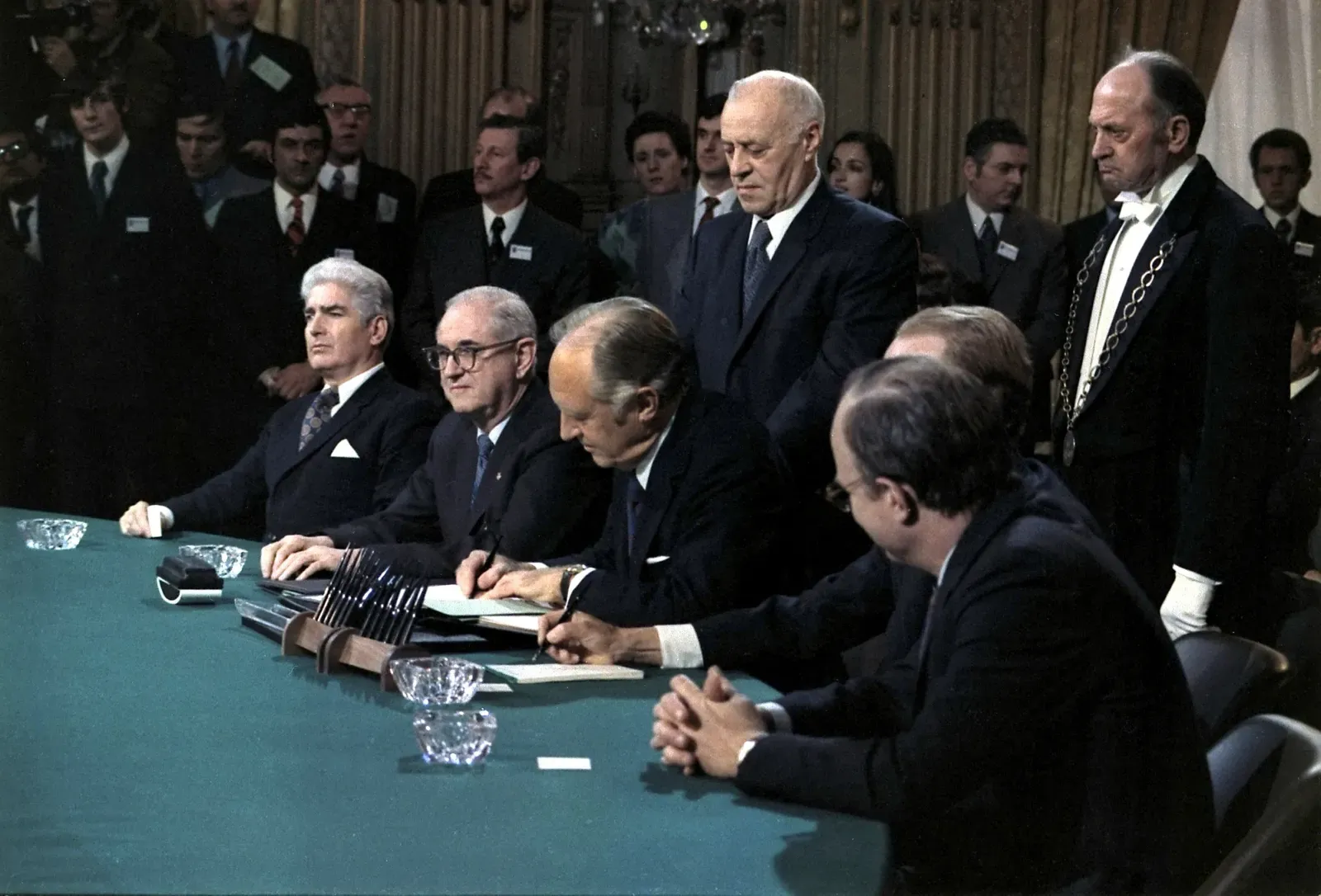 8. The Paris Peace Accords (1973) - A Vietnam Ceasefire That Never Really Held (This tag does not indicate the copyright status of the attached work. A normal copyright tag is still required. See Commons:Licensing., Public domain)