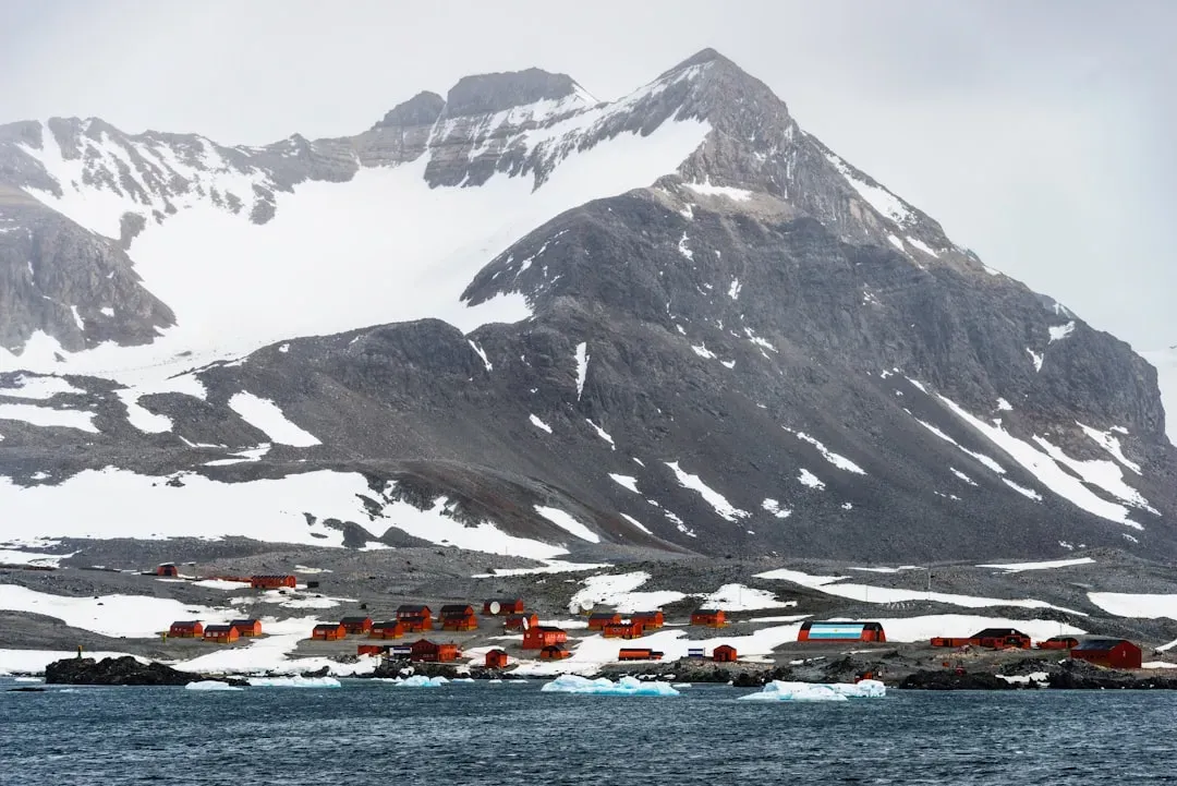 Camps That Look Like They're From Another Planet (Image Credits: Unsplash)