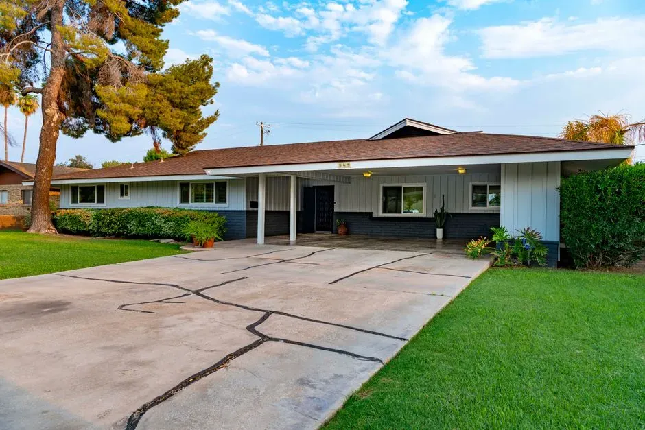 3. The Brady Bunch house in Studio City (Image Credits: Pexels)