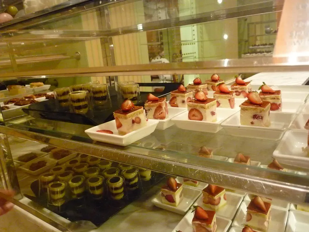 7. Garden Court Buffet at Main Street Station: The Locals' Secret That's Not on the Strip (kennejima, Flickr, CC BY 2.0)